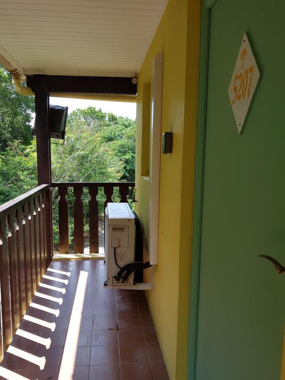 Les Hauts De Caritan 생트안느 외부 사진